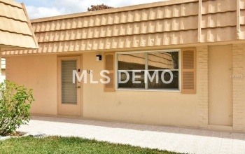 201 BEDFORD TRAIL, SUN CITY CENTER, Florida 33573, 2 Bedrooms Bedrooms, 5 Rooms Rooms,2 BathroomsBathrooms,Residential,For sale,BEDFORD,T2928202