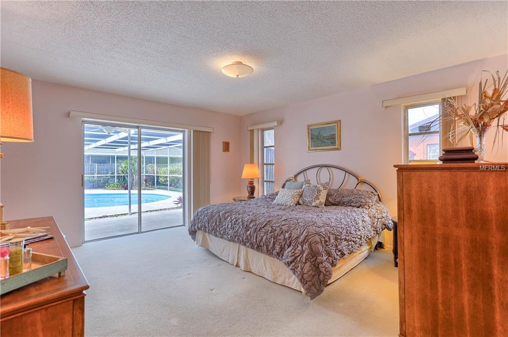 3947 40TH STREET S, ST PETERSBURG, Florida 33711, 3 Bedrooms Bedrooms, 8 Rooms Rooms,2 BathroomsBathrooms,Residential,For sale,40TH,U7847464