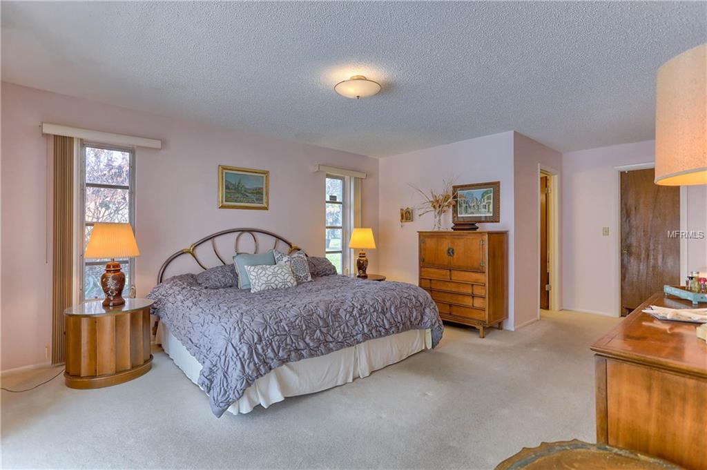 3947 40TH STREET S, ST PETERSBURG, Florida 33711, 3 Bedrooms Bedrooms, 8 Rooms Rooms,2 BathroomsBathrooms,Residential,For sale,40TH,U7847464