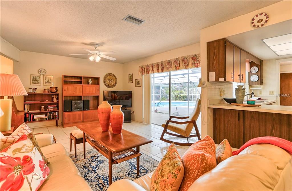 3947 40TH STREET S, ST PETERSBURG, Florida 33711, 3 Bedrooms Bedrooms, 8 Rooms Rooms,2 BathroomsBathrooms,Residential,For sale,40TH,U7847464