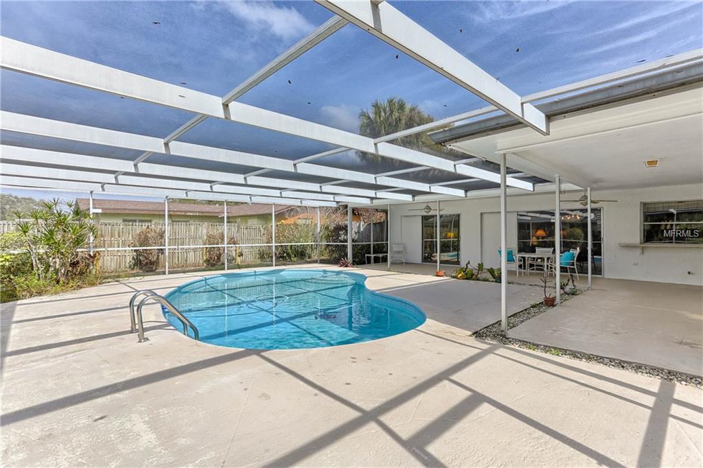 3947 40TH STREET S, ST PETERSBURG, Florida 33711, 3 Bedrooms Bedrooms, 8 Rooms Rooms,2 BathroomsBathrooms,Residential,For sale,40TH,U7847464