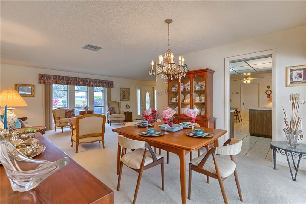 3947 40TH STREET S, ST PETERSBURG, Florida 33711, 3 Bedrooms Bedrooms, 8 Rooms Rooms,2 BathroomsBathrooms,Residential,For sale,40TH,U7847464