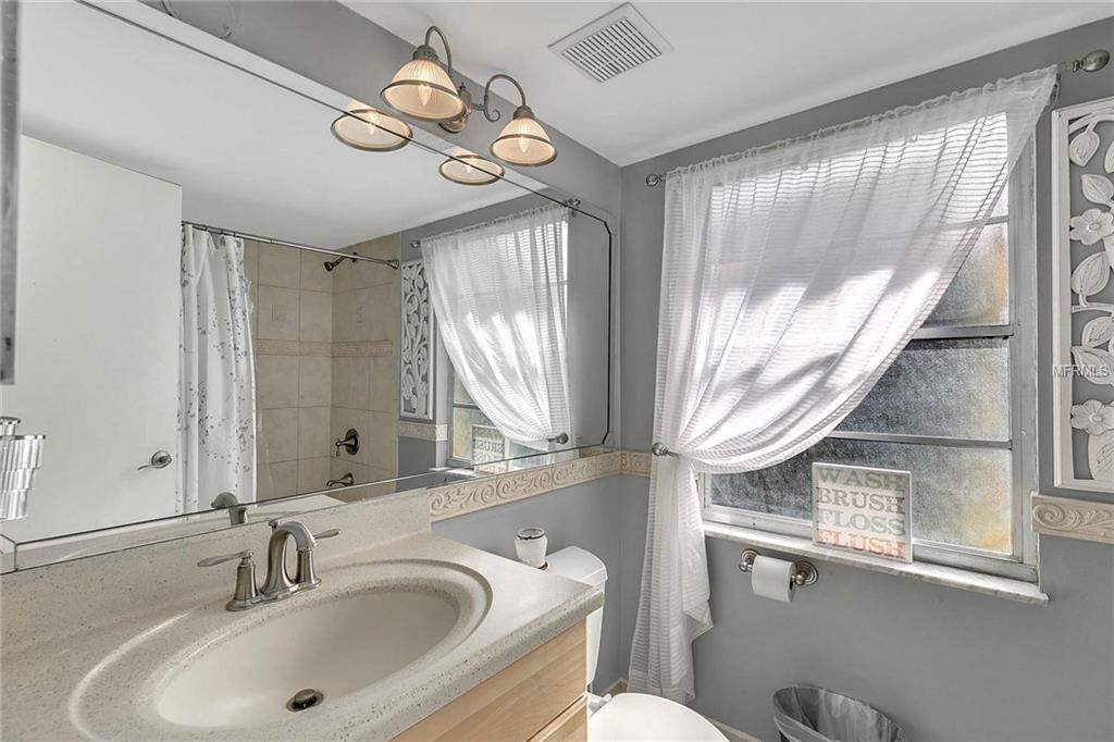 122 CAROLWOOD BOULEVARD, FERN PARK, Florida 32730, 3 Bedrooms Bedrooms, 3 Rooms Rooms,2 BathroomsBathrooms,Residential,For sale,CAROLWOOD,O5561830