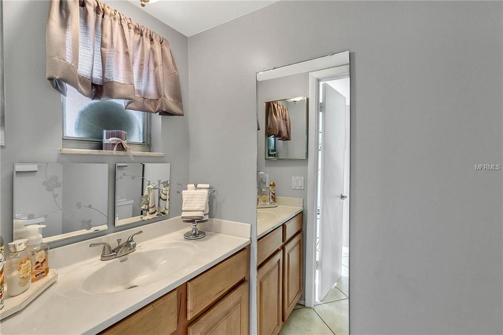 122 CAROLWOOD BOULEVARD, FERN PARK, Florida 32730, 3 Bedrooms Bedrooms, 3 Rooms Rooms,2 BathroomsBathrooms,Residential,For sale,CAROLWOOD,O5561830