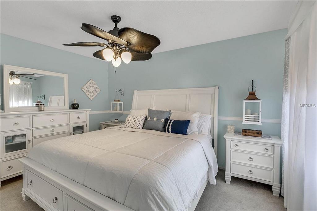 122 CAROLWOOD BOULEVARD, FERN PARK, Florida 32730, 3 Bedrooms Bedrooms, 3 Rooms Rooms,2 BathroomsBathrooms,Residential,For sale,CAROLWOOD,O5561830