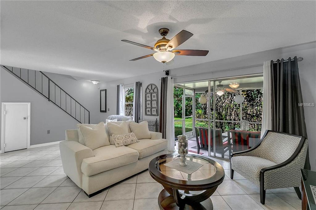 122 CAROLWOOD BOULEVARD, FERN PARK, Florida 32730, 3 Bedrooms Bedrooms, 3 Rooms Rooms,2 BathroomsBathrooms,Residential,For sale,CAROLWOOD,O5561830