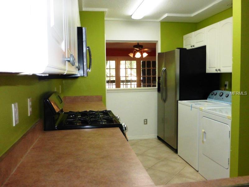 1033 LOVE LN, APOPKA, Florida 32703, 4 Bedrooms Bedrooms, 7 Rooms Rooms,3 BathroomsBathrooms,Residential,For sale,LOVE LN,O5447912