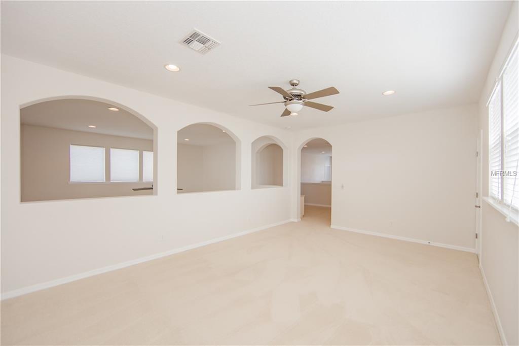 1369 LEXINGTON AVENUE, DAVENPORT, Florida 33837, 6 Bedrooms Bedrooms, 14 Rooms Rooms,4 BathroomsBathrooms,Residential,For sale,LEXINGTON,S4852599