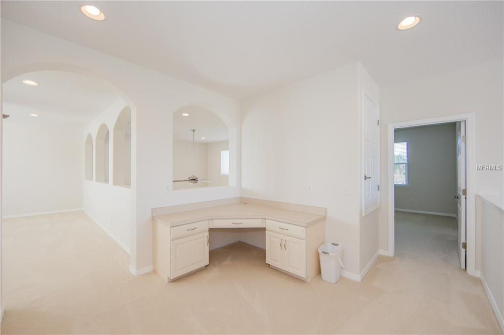 1369 LEXINGTON AVENUE, DAVENPORT, Florida 33837, 6 Bedrooms Bedrooms, 14 Rooms Rooms,4 BathroomsBathrooms,Residential,For sale,LEXINGTON,S4852599