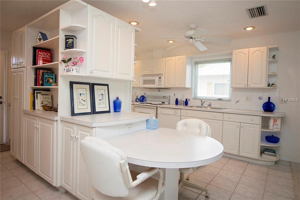 4421 MOUNT VERNON DRIVE, BRADENTON, Florida 34210, 2 Bedrooms Bedrooms, 4 Rooms Rooms,2 BathroomsBathrooms,Residential,For sale,MOUNT VERNON,A4200697