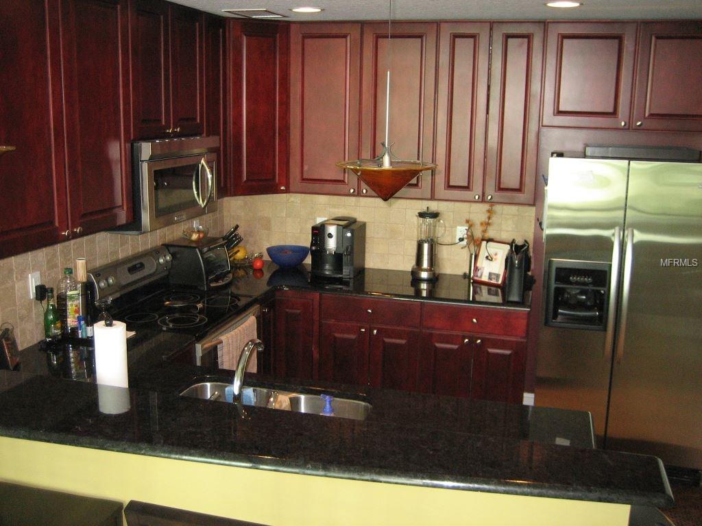 101 S EOLA DRIVE, ORLANDO, Florida 32801, 2 Bedrooms Bedrooms, 3 Rooms Rooms,2 BathroomsBathrooms,Residential,For sale,EOLA,O5553842