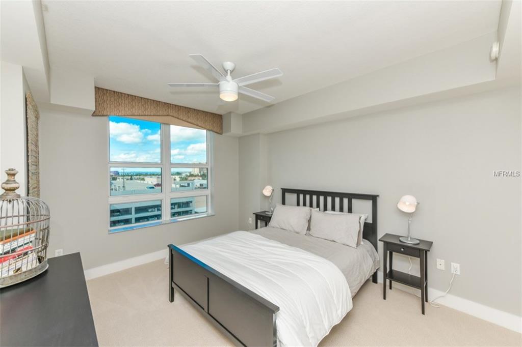 1350 MAIN STREET, SARASOTA, Florida 34236, 2 Bedrooms Bedrooms, 5 Rooms Rooms,2 BathroomsBathrooms,Residential,For sale,MAIN,A4206678