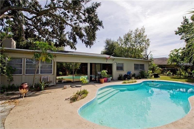 5008 DARDEN AVENUE, BELLE ISLE, Florida 32812, 3 Bedrooms Bedrooms, 6 Rooms Rooms,2 BathroomsBathrooms,Residential,For sale,DARDEN,O5557151