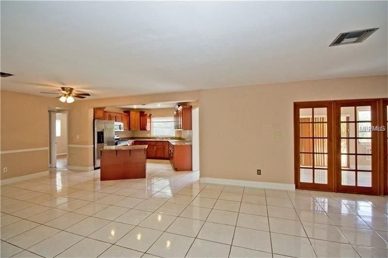 5008 DARDEN AVENUE, BELLE ISLE, Florida 32812, 3 Bedrooms Bedrooms, 6 Rooms Rooms,2 BathroomsBathrooms,Residential,For sale,DARDEN,O5557151