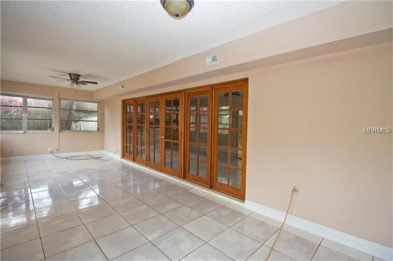 5008 DARDEN AVENUE, BELLE ISLE, Florida 32812, 3 Bedrooms Bedrooms, 6 Rooms Rooms,2 BathroomsBathrooms,Residential,For sale,DARDEN,O5557151