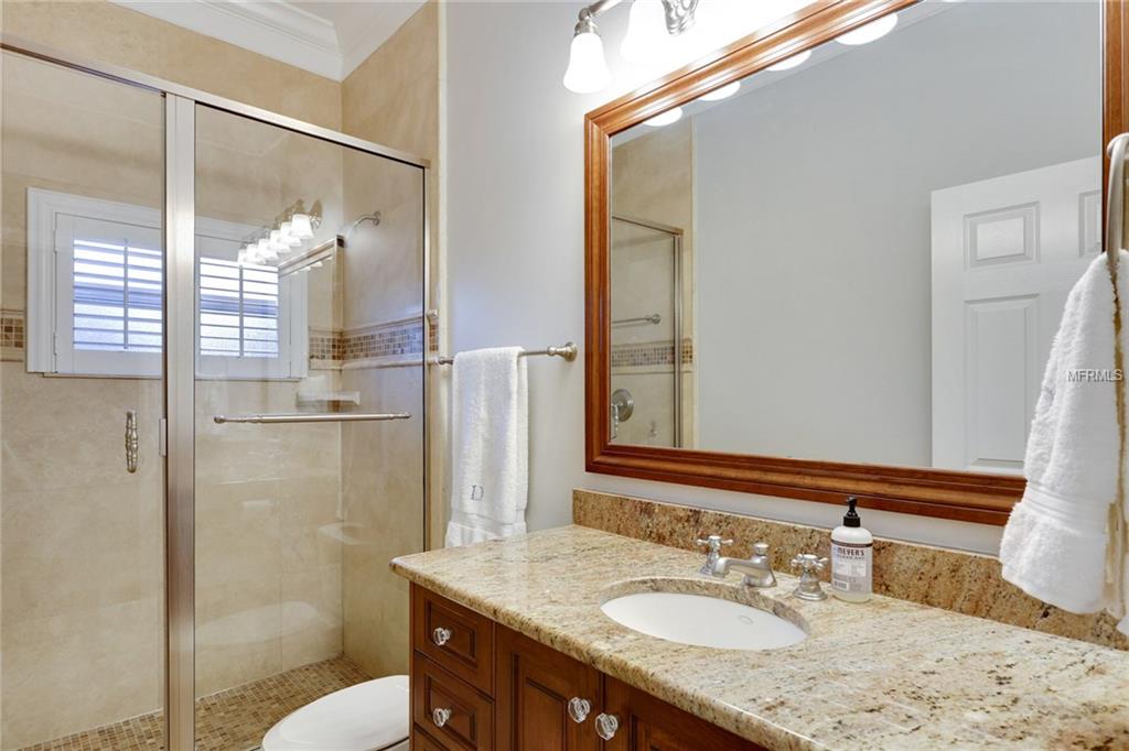 15302 VINCENT COURT, TAMPA, Florida 33647, 4 Bedrooms Bedrooms, 10 Rooms Rooms,3 BathroomsBathrooms,Residential,For sale,VINCENT,T2924779