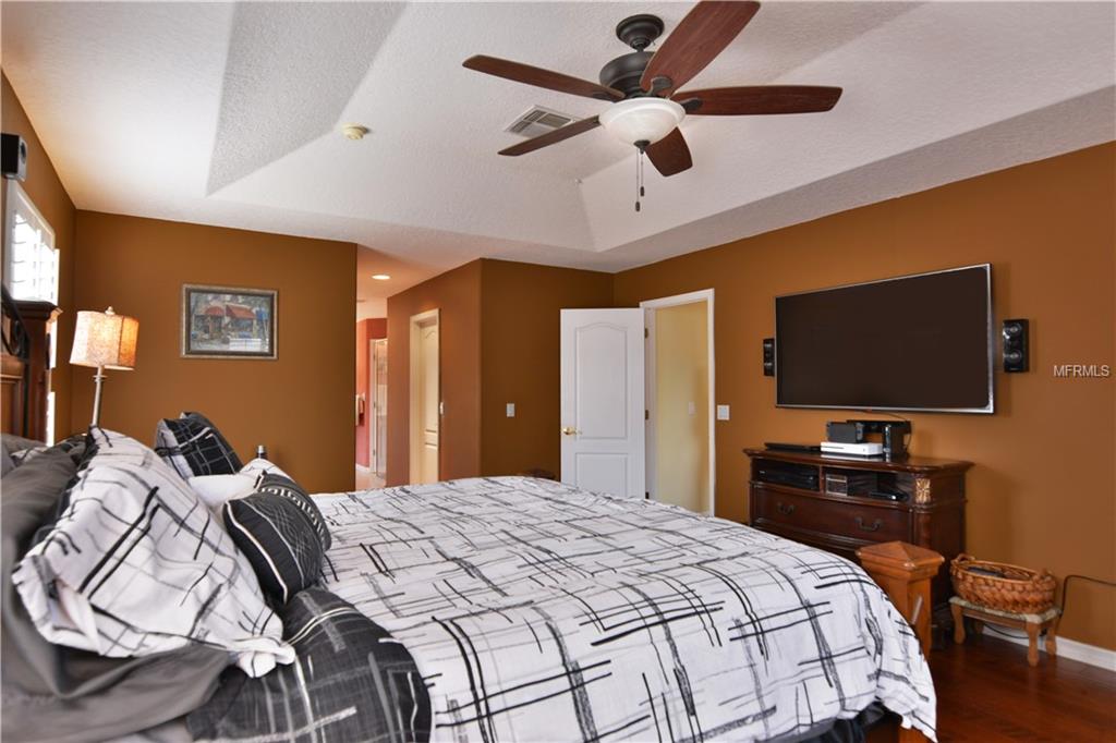 1949 BREEZY HILL DRIVE, WINDERMERE, Florida 34786, 5 Bedrooms Bedrooms, 12 Rooms Rooms,3 BathroomsBathrooms,Residential,For sale,BREEZY HILL,O5559561