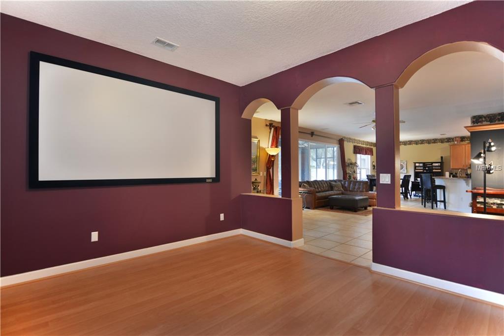 1949 BREEZY HILL DRIVE, WINDERMERE, Florida 34786, 5 Bedrooms Bedrooms, 12 Rooms Rooms,3 BathroomsBathrooms,Residential,For sale,BREEZY HILL,O5559561