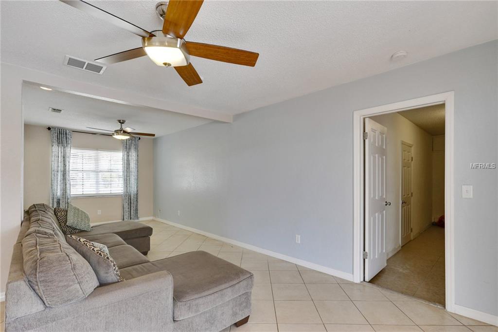 8702 COBBLESTONE DRIVE, TAMPA, Florida 33615, 5 Bedrooms Bedrooms, 9 Rooms Rooms,3 BathroomsBathrooms,Residential,For sale,COBBLESTONE,T2926683