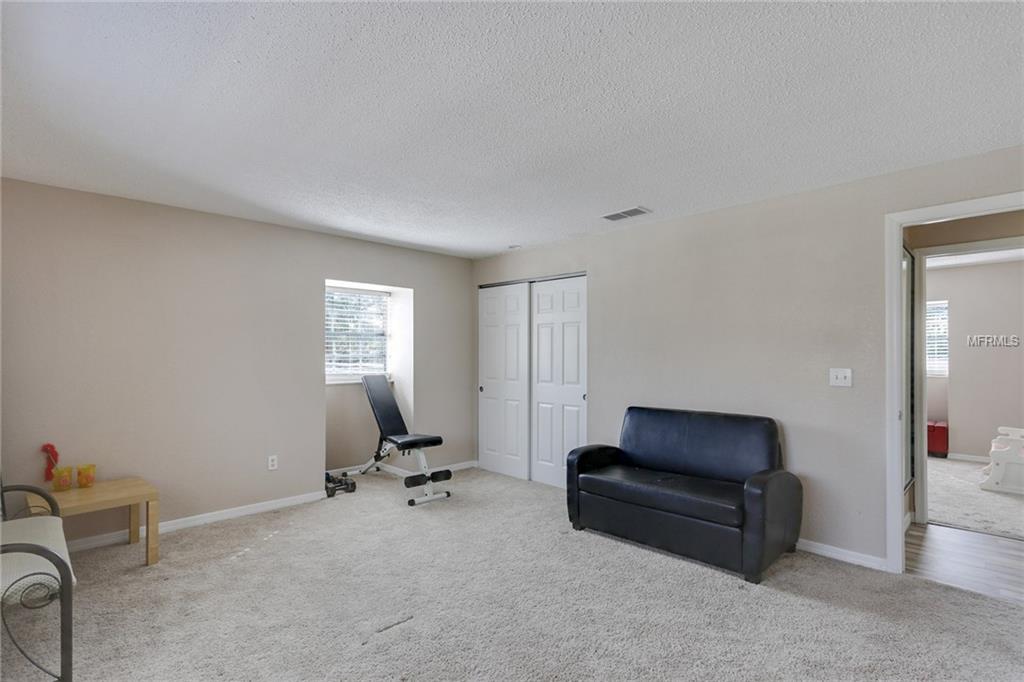 8702 COBBLESTONE DRIVE, TAMPA, Florida 33615, 5 Bedrooms Bedrooms, 9 Rooms Rooms,3 BathroomsBathrooms,Residential,For sale,COBBLESTONE,T2926683