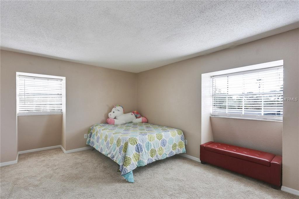 8702 COBBLESTONE DRIVE, TAMPA, Florida 33615, 5 Bedrooms Bedrooms, 9 Rooms Rooms,3 BathroomsBathrooms,Residential,For sale,COBBLESTONE,T2926683