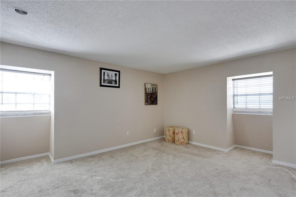 8702 COBBLESTONE DRIVE, TAMPA, Florida 33615, 5 Bedrooms Bedrooms, 9 Rooms Rooms,3 BathroomsBathrooms,Residential,For sale,COBBLESTONE,T2926683