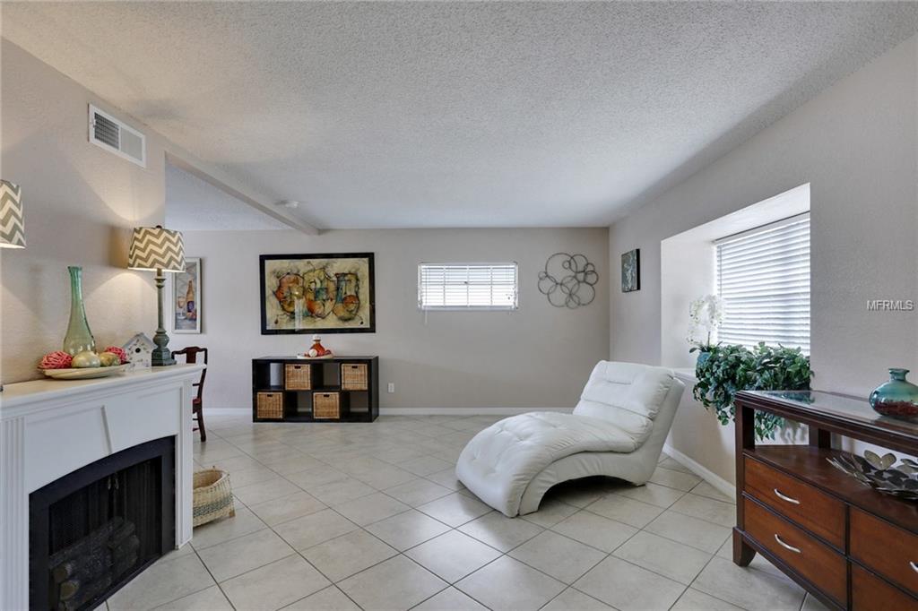 8702 COBBLESTONE DRIVE, TAMPA, Florida 33615, 5 Bedrooms Bedrooms, 9 Rooms Rooms,3 BathroomsBathrooms,Residential,For sale,COBBLESTONE,T2926683