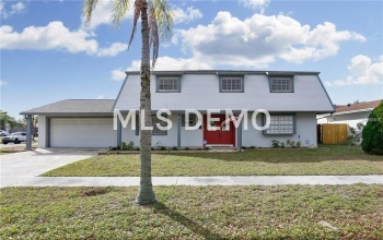 8702 COBBLESTONE DRIVE, TAMPA, Florida 33615, 5 Bedrooms Bedrooms, 9 Rooms Rooms,3 BathroomsBathrooms,Residential,For sale,COBBLESTONE,T2926683