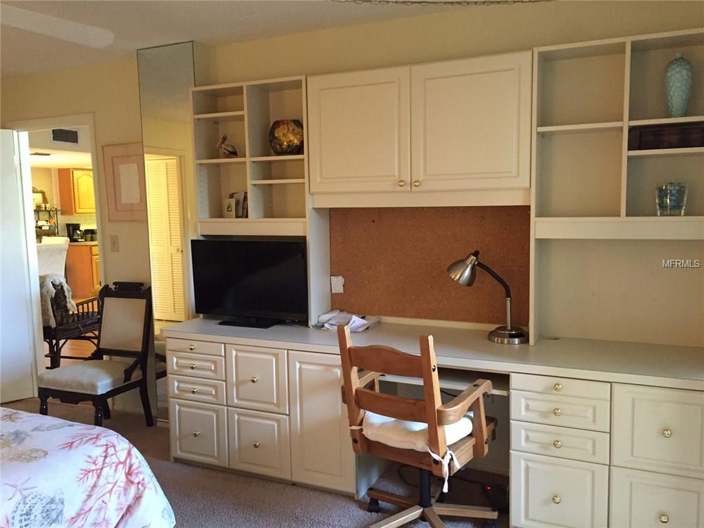 6116 43RD STREET W, BRADENTON, Florida 34210, 2 Bedrooms Bedrooms, 6 Rooms Rooms,2 BathroomsBathrooms,Residential,For sale,43RD,A4209634