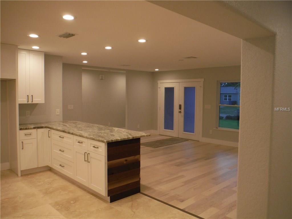 801 74TH STREET N, ST PETERSBURG, Florida 33710, 4 Bedrooms Bedrooms, 9 Rooms Rooms,3 BathroomsBathrooms,Residential,For sale,74TH,U7847388