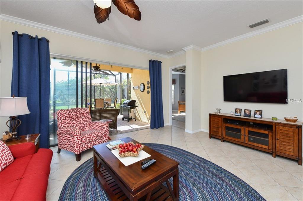 7318 WEXFORD COURT, LAKEWOOD RANCH, Florida 34202, 2 Bedrooms Bedrooms, 6 Rooms Rooms,2 BathroomsBathrooms,Residential,For sale,WEXFORD,A4209959