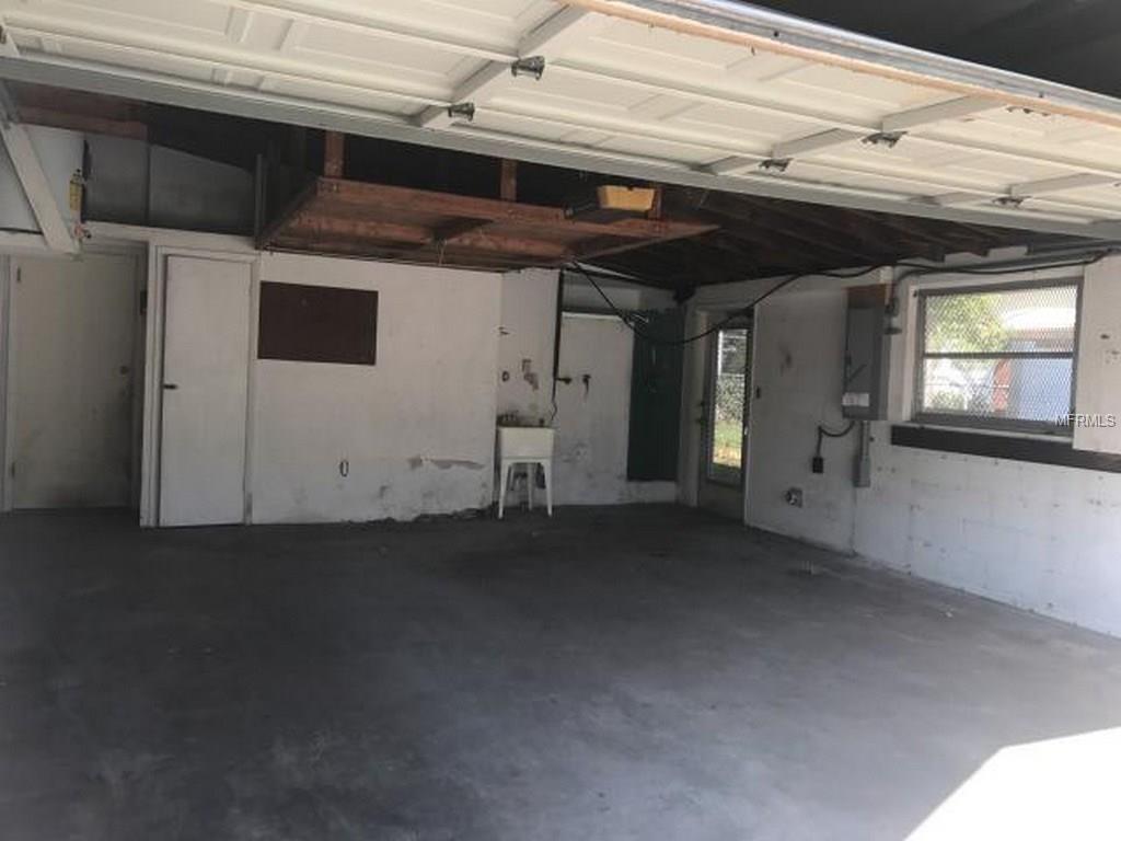 810 ROYAL DRIVE, LARGO, Florida 33770, 3 Bedrooms Bedrooms, 4 Rooms Rooms,4 BathroomsBathrooms,Residential,For sale,ROYAL,U7847531