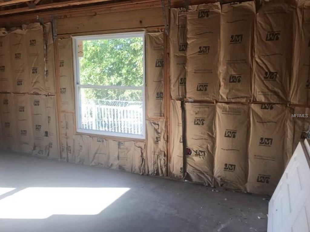 810 ROYAL DRIVE, LARGO, Florida 33770, 3 Bedrooms Bedrooms, 4 Rooms Rooms,4 BathroomsBathrooms,Residential,For sale,ROYAL,U7847531