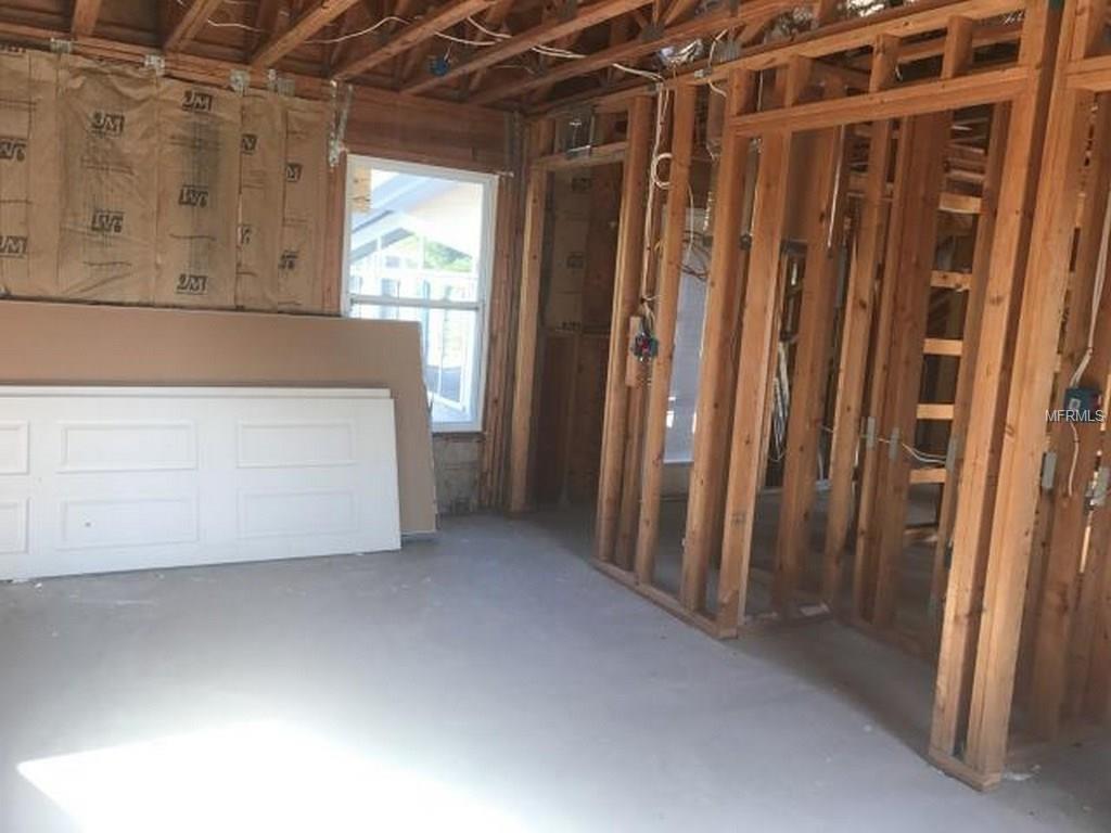 810 ROYAL DRIVE, LARGO, Florida 33770, 3 Bedrooms Bedrooms, 4 Rooms Rooms,4 BathroomsBathrooms,Residential,For sale,ROYAL,U7847531