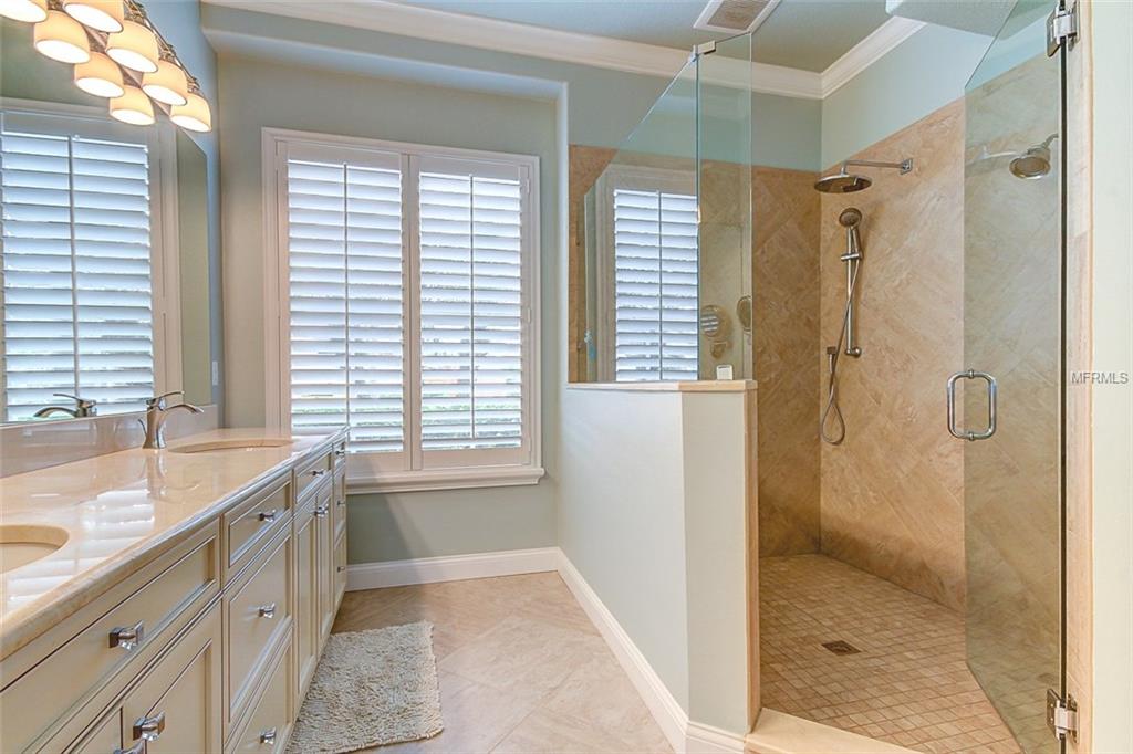 10512 BRENTFORD DRIVE, TAMPA, Florida 33626, 4 Bedrooms Bedrooms, 8 Rooms Rooms,3 BathroomsBathrooms,Residential,For sale,BRENTFORD,T2928574