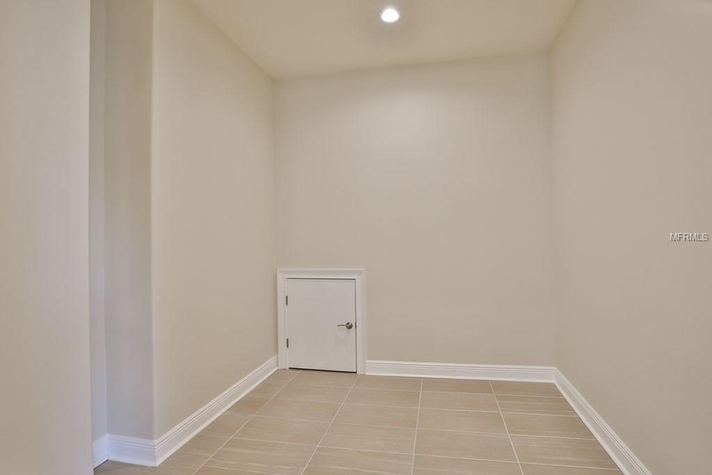 6208 S KELLY ROAD, TAMPA, Florida 33611, 5 Bedrooms Bedrooms, 3 Rooms Rooms,4 BathroomsBathrooms,Residential,For sale,KELLY,A4157442