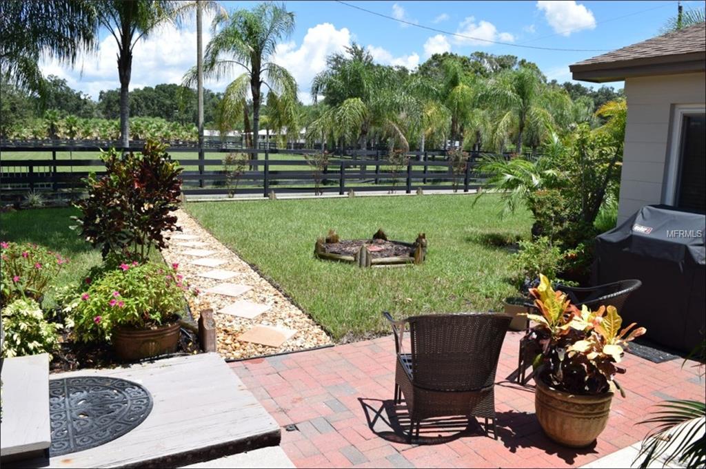 2002 W STATE ROAD 60, PLANT CITY, Florida 33567, 4 Bedrooms Bedrooms, 10 Rooms Rooms,3 BathroomsBathrooms,Residential,For sale,STATE ROAD 60,T2899084