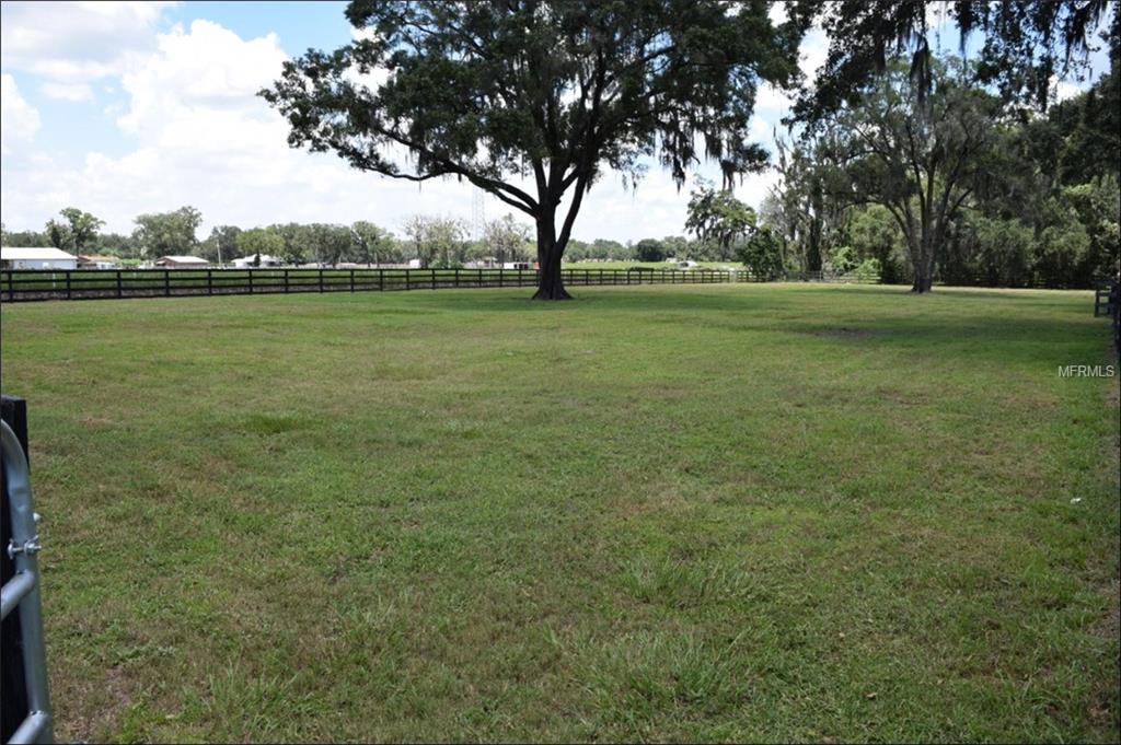 2002 W STATE ROAD 60, PLANT CITY, Florida 33567, 4 Bedrooms Bedrooms, 10 Rooms Rooms,3 BathroomsBathrooms,Residential,For sale,STATE ROAD 60,T2899084