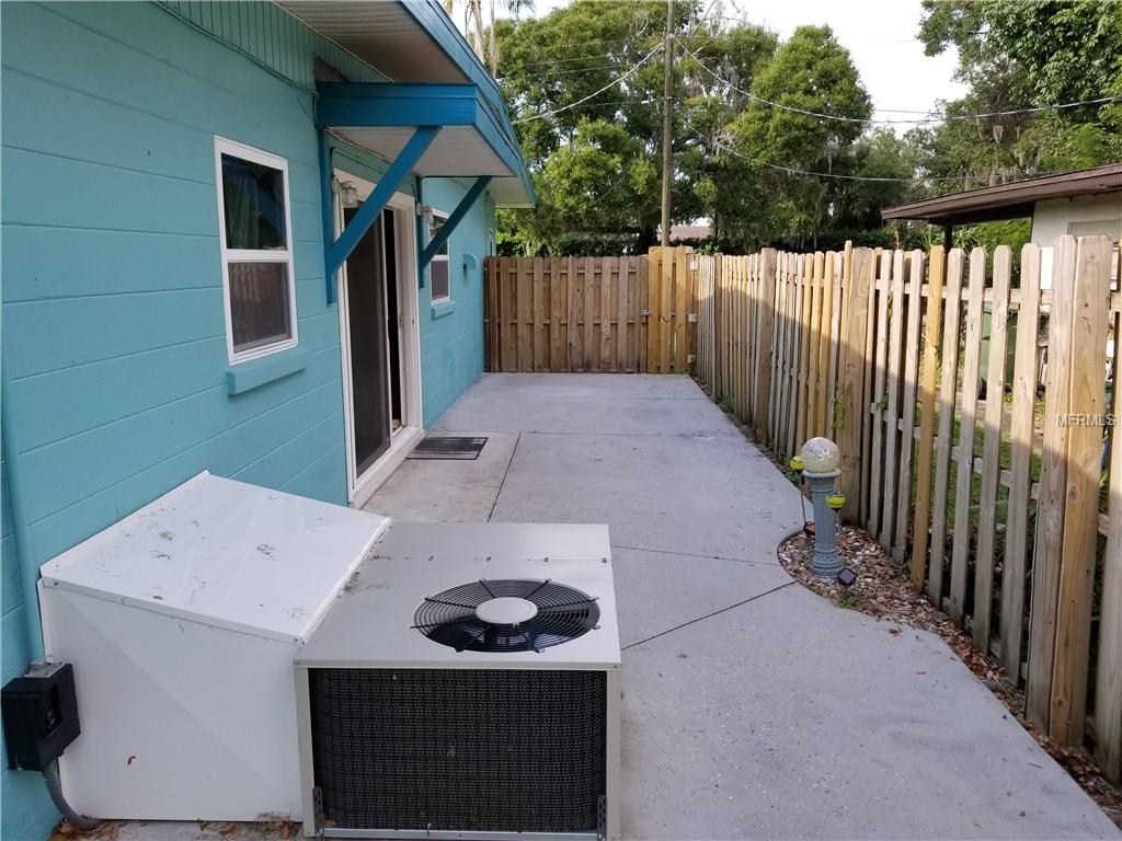 1528 2ND AVENUE E, BRADENTON, Florida 34208, 2 Bedrooms Bedrooms, 5 Rooms Rooms,1 BathroomBathrooms,Residential,For sale,2ND,A4196958