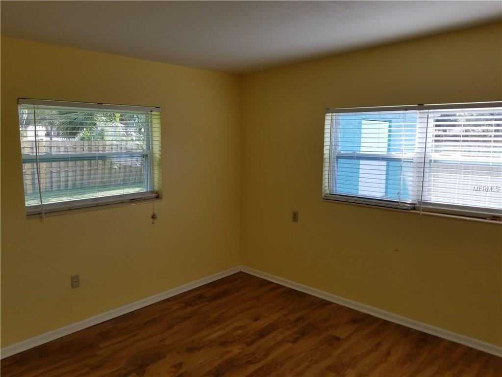 1528 2ND AVENUE E, BRADENTON, Florida 34208, 2 Bedrooms Bedrooms, 5 Rooms Rooms,1 BathroomBathrooms,Residential,For sale,2ND,A4196958