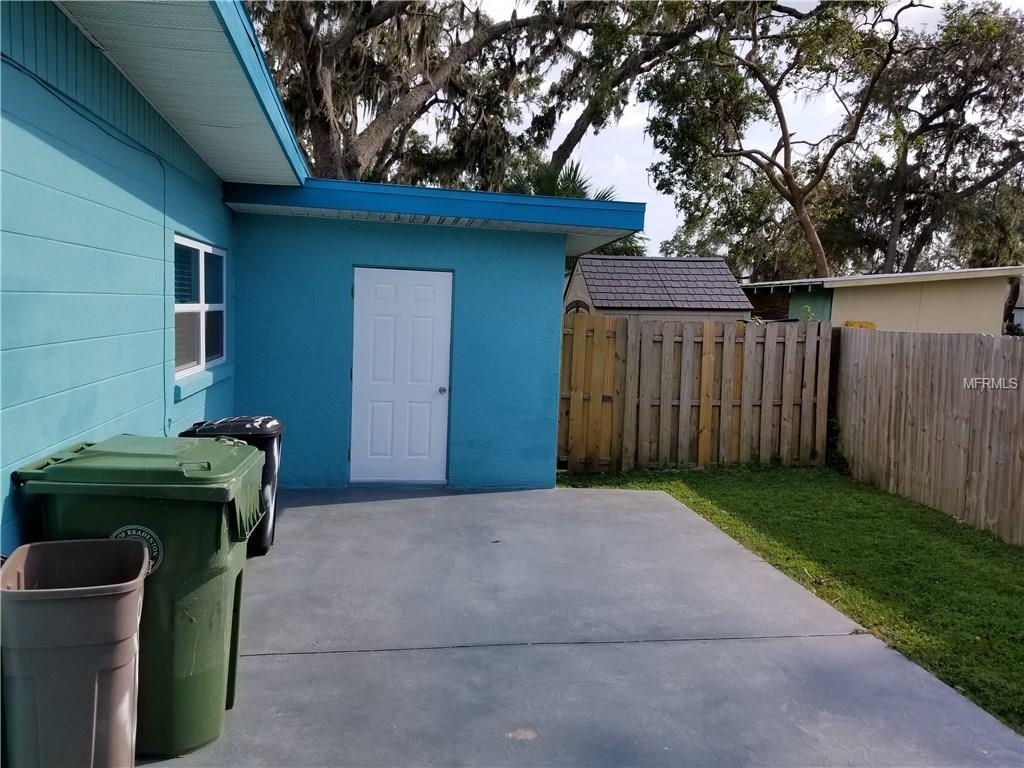 1528 2ND AVENUE E, BRADENTON, Florida 34208, 2 Bedrooms Bedrooms, 5 Rooms Rooms,1 BathroomBathrooms,Residential,For sale,2ND,A4196958