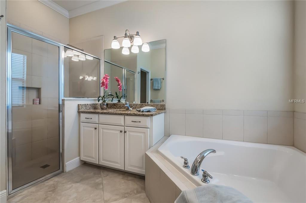 7804 RIO BELLA PLACE, UNIVERSITY PARK, Florida 34201, 3 Bedrooms Bedrooms, 3 Rooms Rooms,2 BathroomsBathrooms,Residential,For sale,RIO BELLA,A4202170