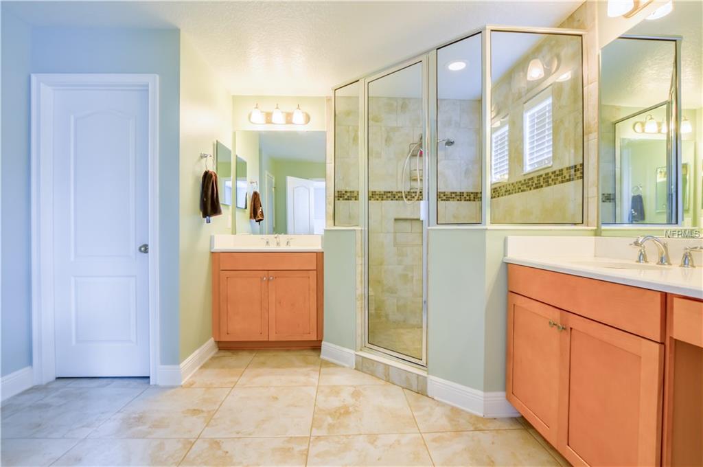 1937 ARDEN OAKS DRIVE, OCOEE, Florida 34761, 4 Bedrooms Bedrooms, 9 Rooms Rooms,3 BathroomsBathrooms,Residential,For sale,ARDEN OAKS,O5555085