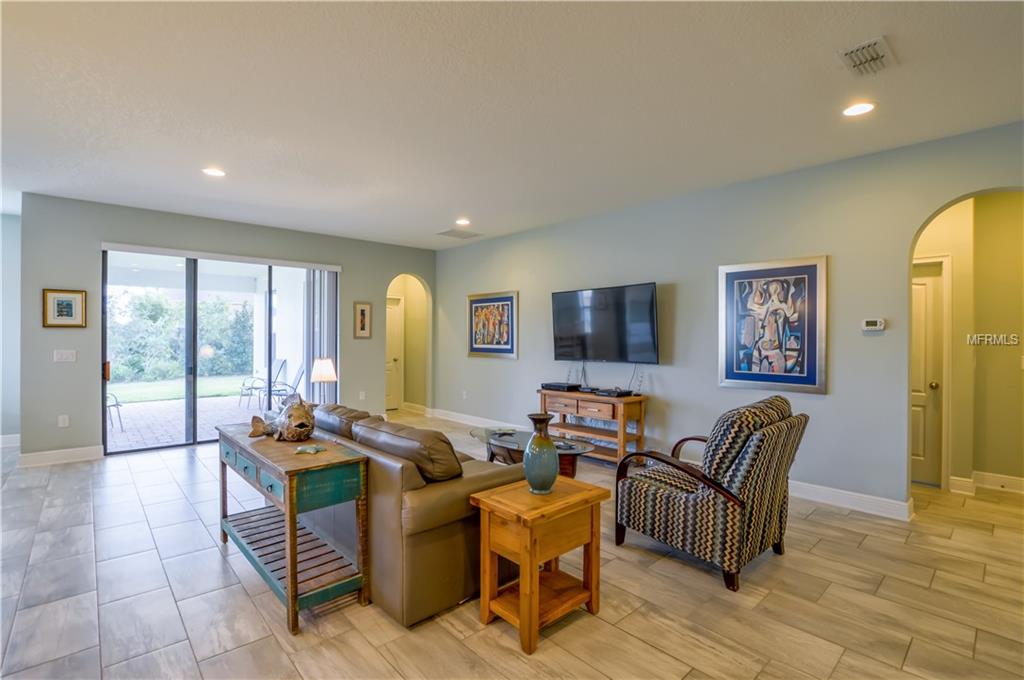 1937 ARDEN OAKS DRIVE, OCOEE, Florida 34761, 4 Bedrooms Bedrooms, 9 Rooms Rooms,3 BathroomsBathrooms,Residential,For sale,ARDEN OAKS,O5555085