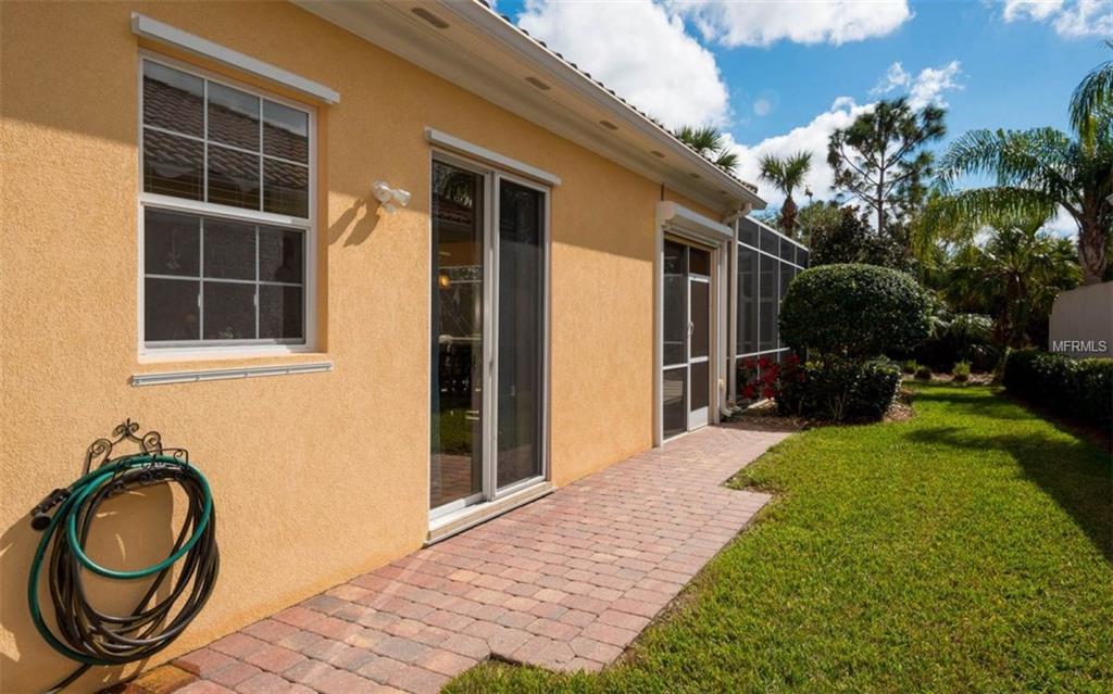 5742 BENEVENTO DRIVE, SARASOTA, Florida 34238, 3 Bedrooms Bedrooms, 7 Rooms Rooms,3 BathroomsBathrooms,Residential,For sale,BENEVENTO,A4206679