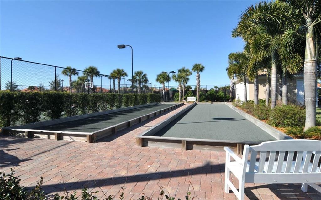 5742 BENEVENTO DRIVE, SARASOTA, Florida 34238, 3 Bedrooms Bedrooms, 7 Rooms Rooms,3 BathroomsBathrooms,Residential,For sale,BENEVENTO,A4206679