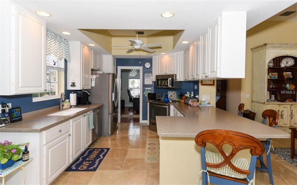 5742 BENEVENTO DRIVE, SARASOTA, Florida 34238, 3 Bedrooms Bedrooms, 7 Rooms Rooms,3 BathroomsBathrooms,Residential,For sale,BENEVENTO,A4206679