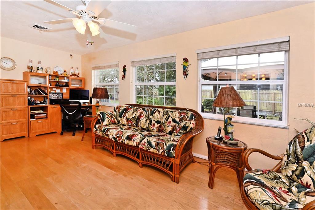 3312 SPRING MILL CIRCLE, SARASOTA, Florida 34239, 2 Bedrooms Bedrooms, 7 Rooms Rooms,2 BathroomsBathrooms,Residential,For sale,SPRING MILL,A4207270
