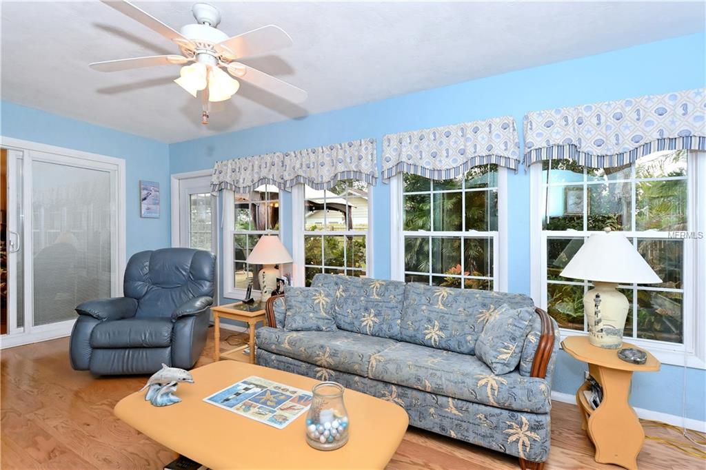 3312 SPRING MILL CIRCLE, SARASOTA, Florida 34239, 2 Bedrooms Bedrooms, 7 Rooms Rooms,2 BathroomsBathrooms,Residential,For sale,SPRING MILL,A4207270