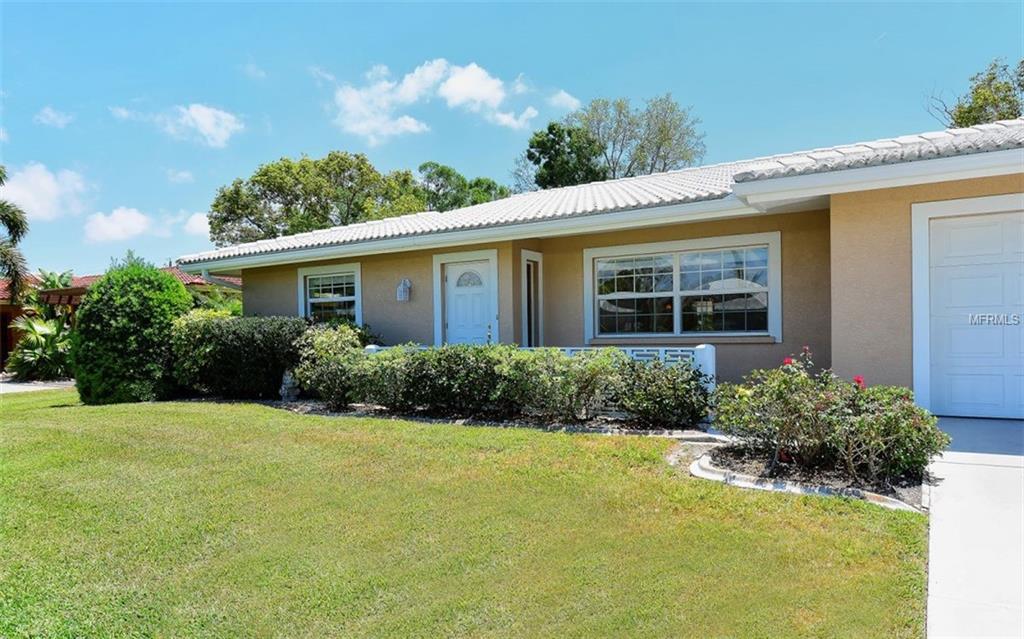 3312 SPRING MILL CIRCLE, SARASOTA, Florida 34239, 2 Bedrooms Bedrooms, 7 Rooms Rooms,2 BathroomsBathrooms,Residential,For sale,SPRING MILL,A4207270
